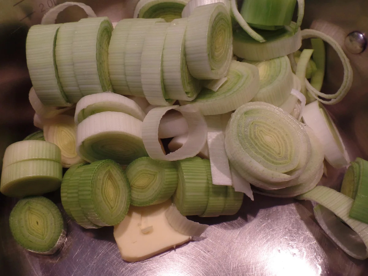 Lauchsuppe mit Birnen und Ziegenkäse - Rezept - Bild Nr. 14835