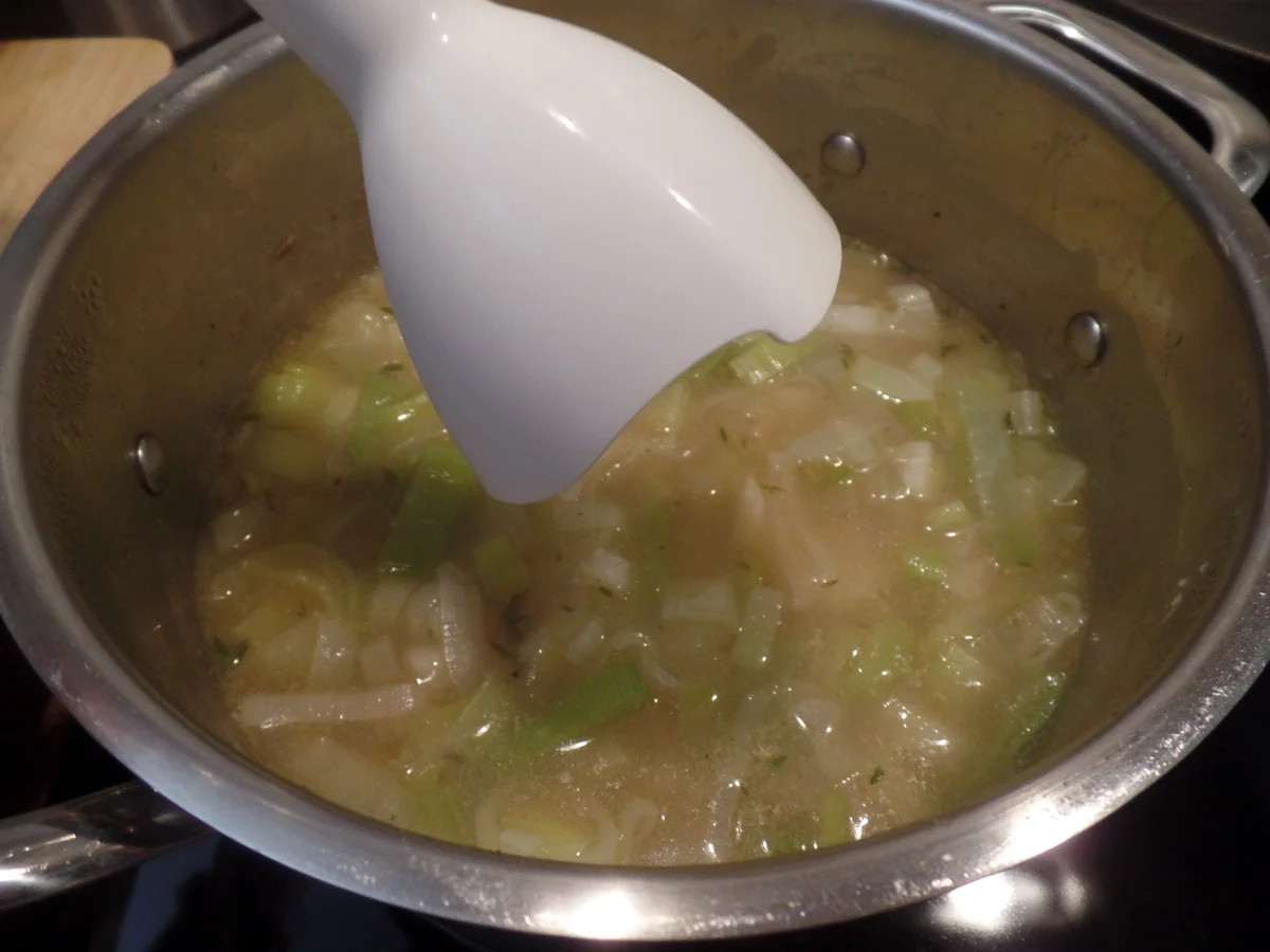 Lauchsuppe mit Birnen und Ziegenkäse - Rezept - Bild Nr. 14839