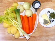 Kartoffelsuppe mit Kräutern | Potatosoup with Herbs - Rezept - Bild Nr. 2