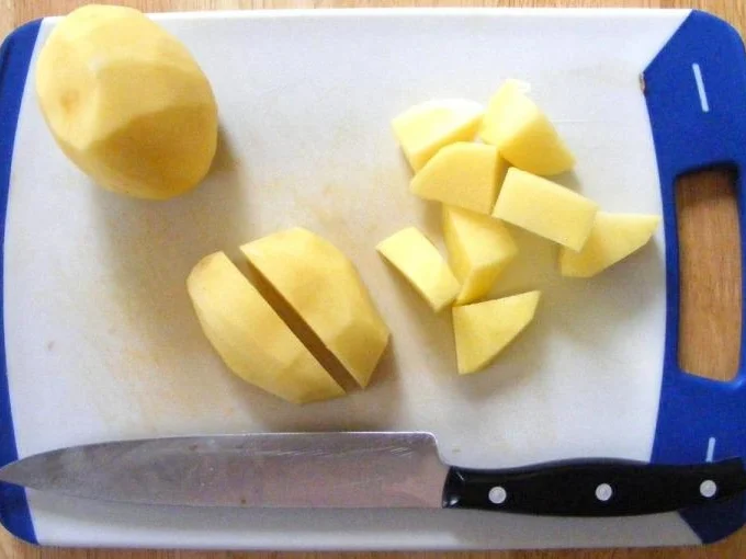 Kartoffelsuppe mit Kräutern | Potatosoup with Herbs - Rezept - Bild Nr. 14863