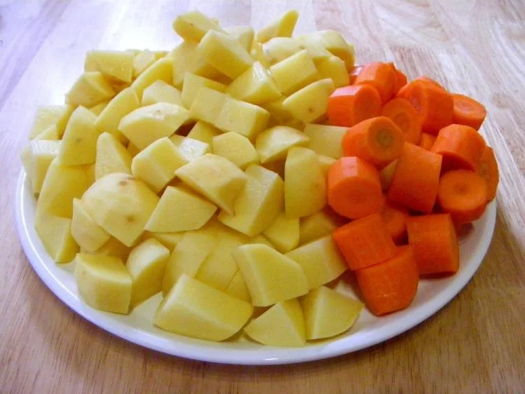 Kartoffelsuppe mit Kräutern | Potatosoup with Herbs - Rezept - Bild Nr. 14865