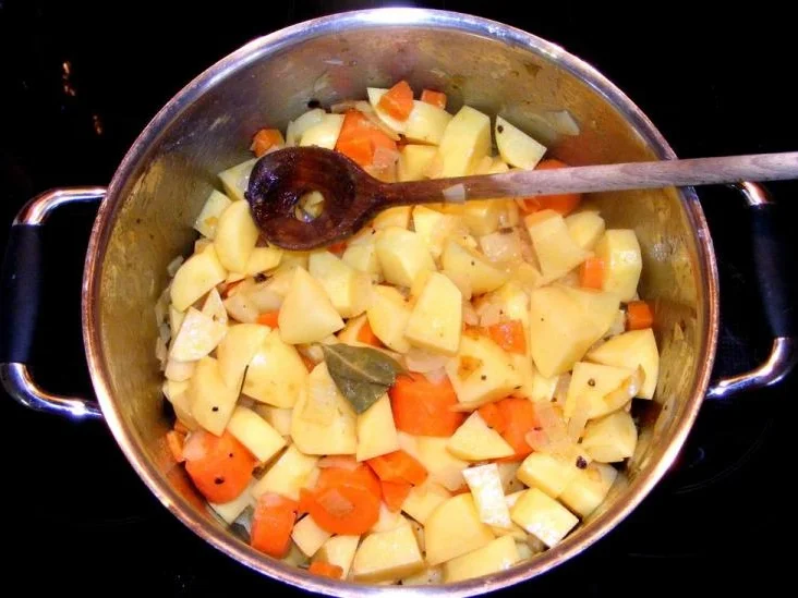 Kartoffelsuppe mit Kräutern | Potatosoup with Herbs - Rezept - Bild Nr. 14867