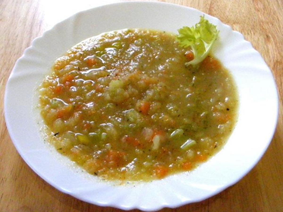 Kartoffelsuppe mit Kräutern | Potatosoup with Herbs - Rezept - kochbar.de