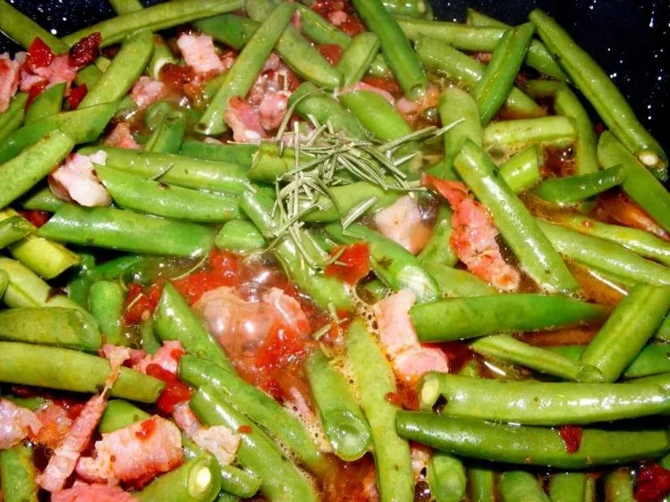 Warmer Kartoffelsalat mit grünen Bohnen und Speck - Rezept - Bild Nr. 14882