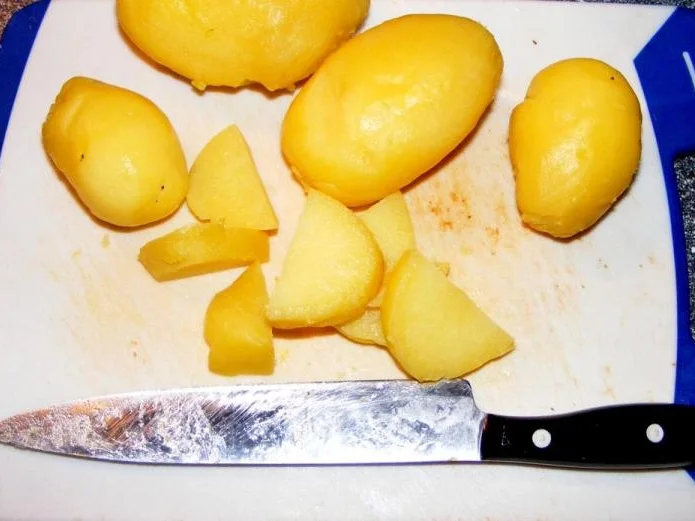 Warmer Kartoffelsalat mit grünen Bohnen und Speck - Rezept - Bild Nr. 14883