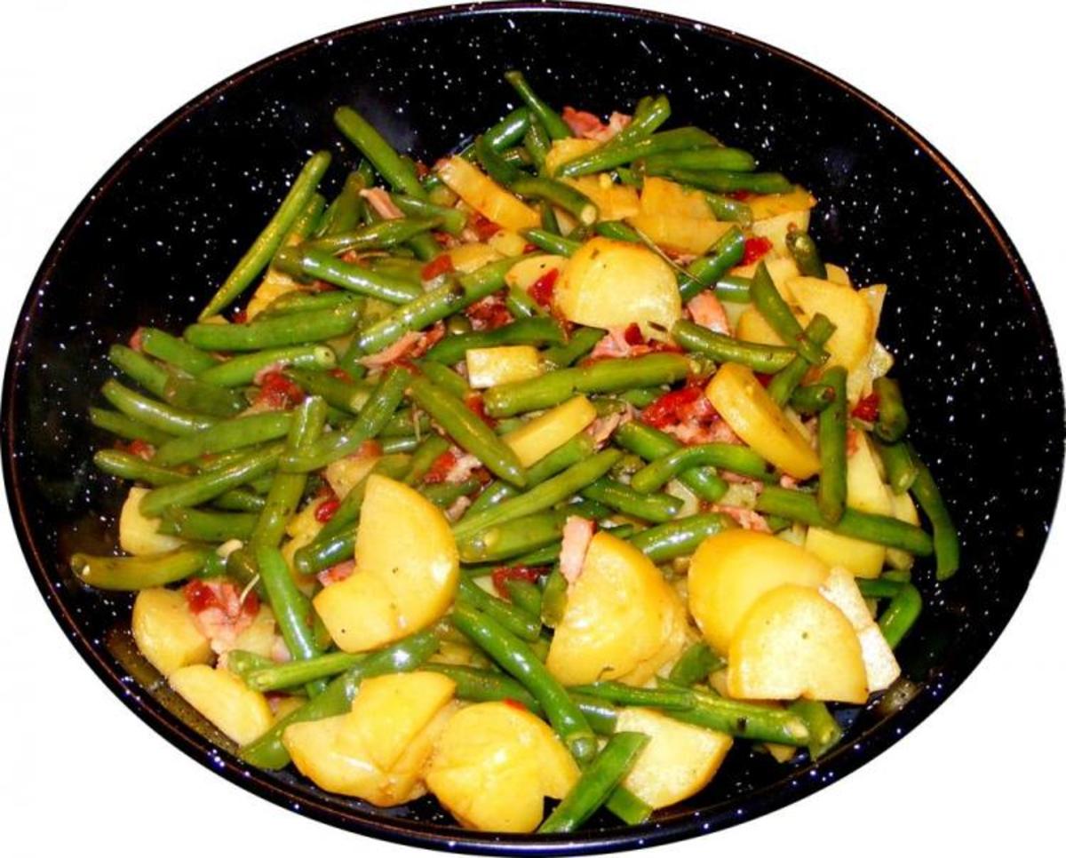 Warmer Kartoffelsalat mit grünen Bohnen und Speck - Rezept - Bild Nr. 14884