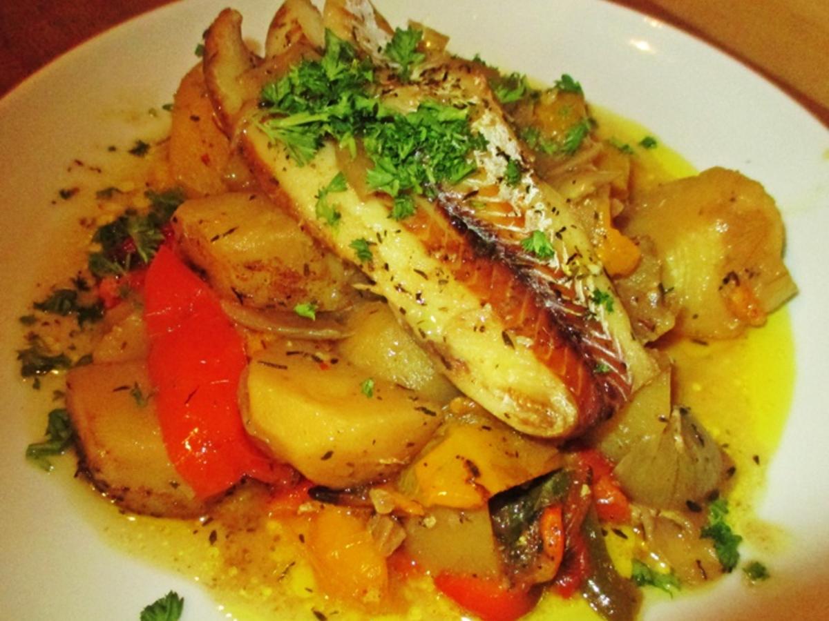 Paprika Kartoffeltopf mit Fischfilet - einfach - von GreteDrafz Paprika Kartoffeltopf mit Fischfilet - einfach - von GreteDrafz