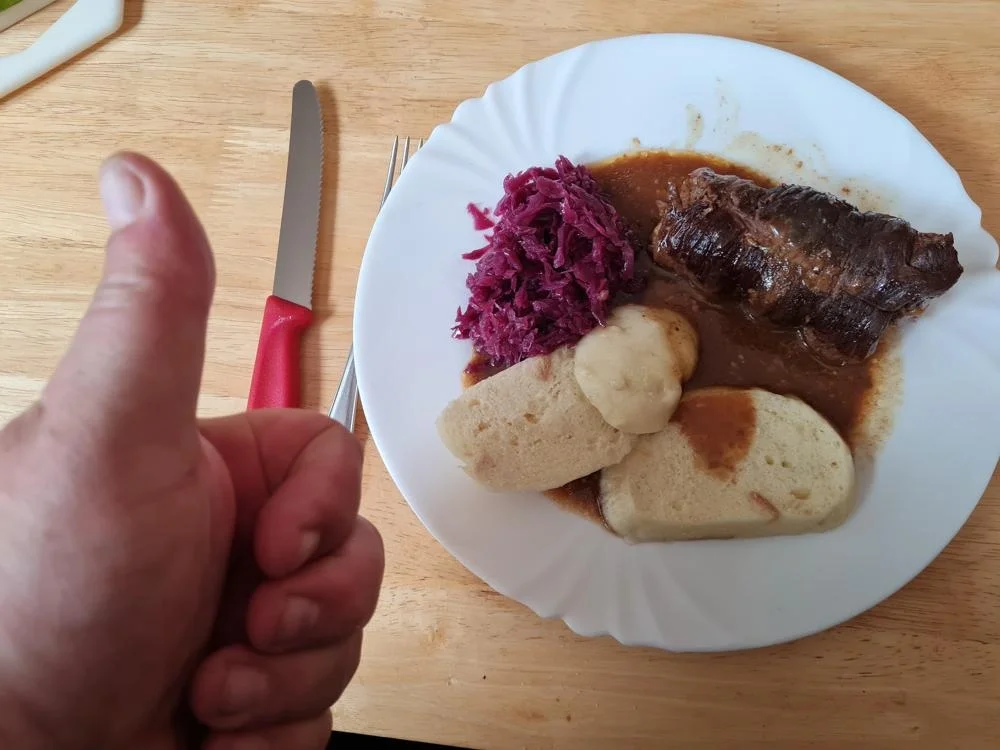 Rezept: Rinderrouladen Bild Nr. 9 Rinderrouladen - Rezept - Bild Nr. 9