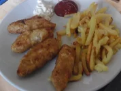 Fisch und Pommes Frites mit gemischten Salat - Rezept - Bild Nr. 2