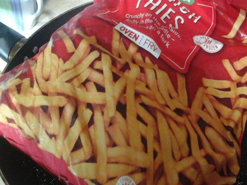 Rezept: Fisch und Pommes Frites mit gemischten Salat Bild Nr. 4 Fisch und Pommes Frites mit gemischten Salat - Rezept - Bild Nr. 4