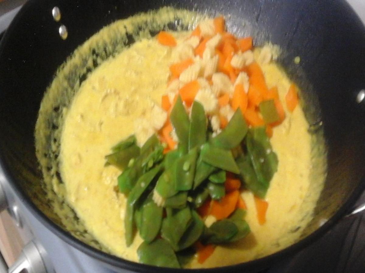 Putencurry mit Gemüse, Brokkoli und Kartoffelstampf - Rezept - Bild Nr. 9