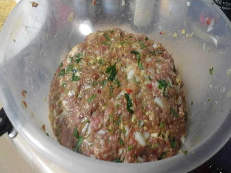 Buletten mit Rahm-Rosenkohl und Drillingen - Rezept - Bild Nr. 7