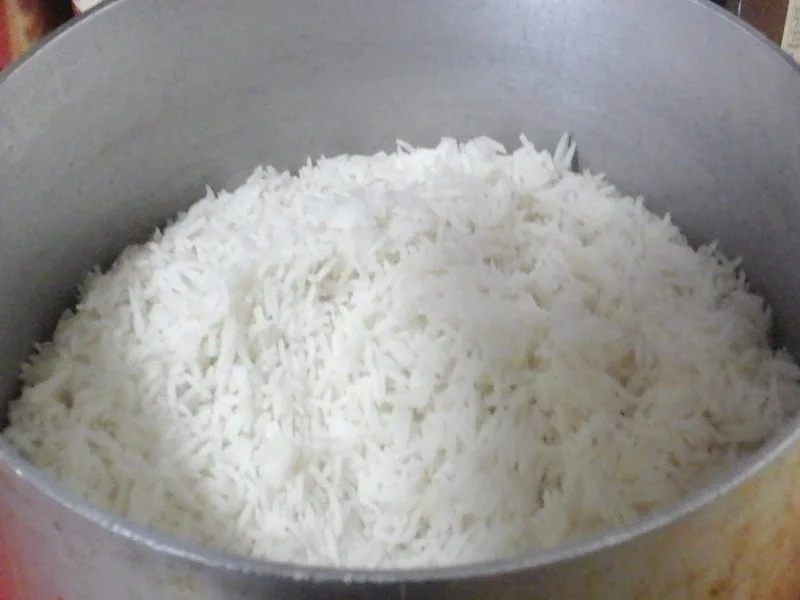 Rezept: Pilaw mit Rindermettbällchen und Gemüse im Wok Bild Nr. 3 Pilaw mit Rindermettbällchen und Gemüse im Wok - Rezept - Bild Nr. 3