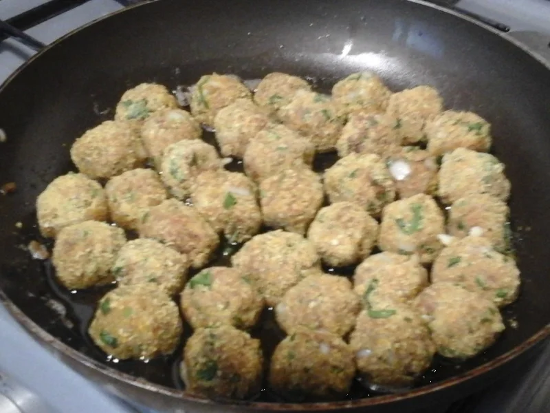 Rezept: Pilaw mit Rindermettbällchen und Gemüse im Wok Bild Nr. 7 Pilaw mit Rindermettbällchen und Gemüse im Wok - Rezept - Bild Nr. 7