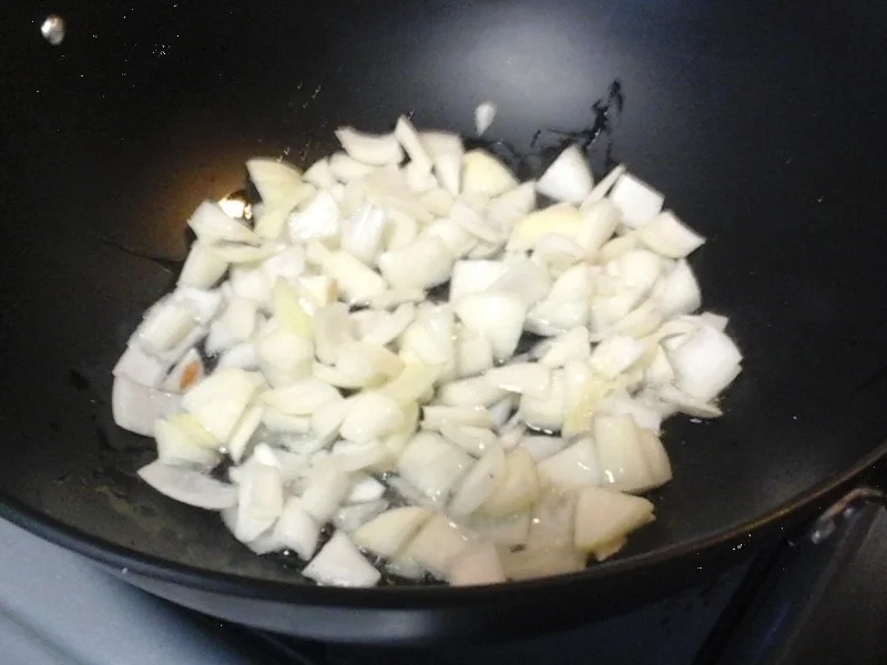 Rezept: Pilaw mit Rindermettbällchen und Gemüse im Wok Bild Nr. 9 Pilaw mit Rindermettbällchen und Gemüse im Wok - Rezept - Bild Nr. 9