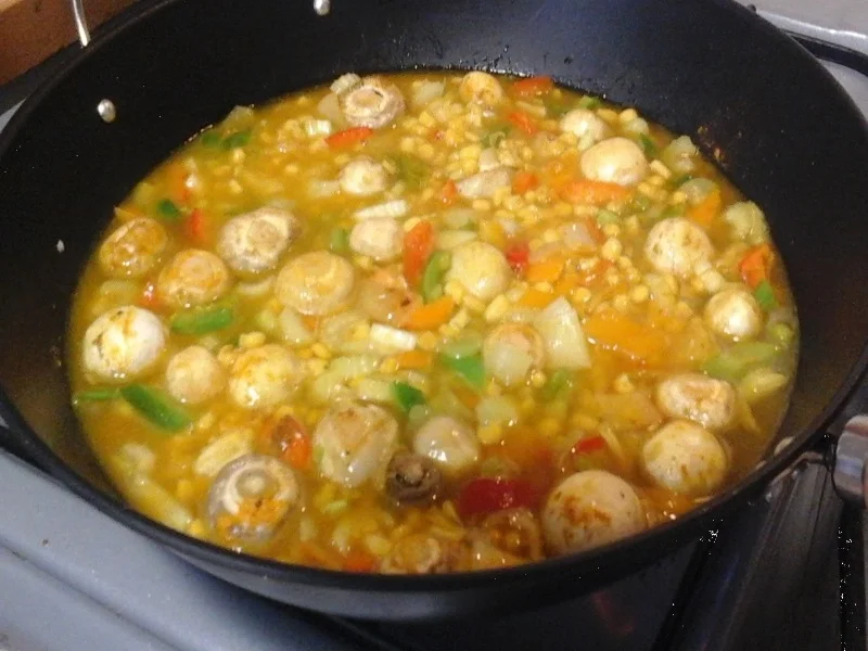 Rezept: Pilaw mit Rindermettbällchen und Gemüse im Wok Bild Nr. 12 Pilaw mit Rindermettbällchen und Gemüse im Wok - Rezept - Bild Nr. 12