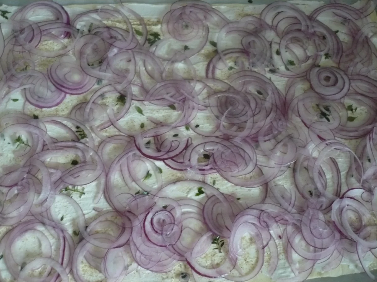 Blätterteigpizza mit Ziegenkäse - Rezept - Bild Nr. 5