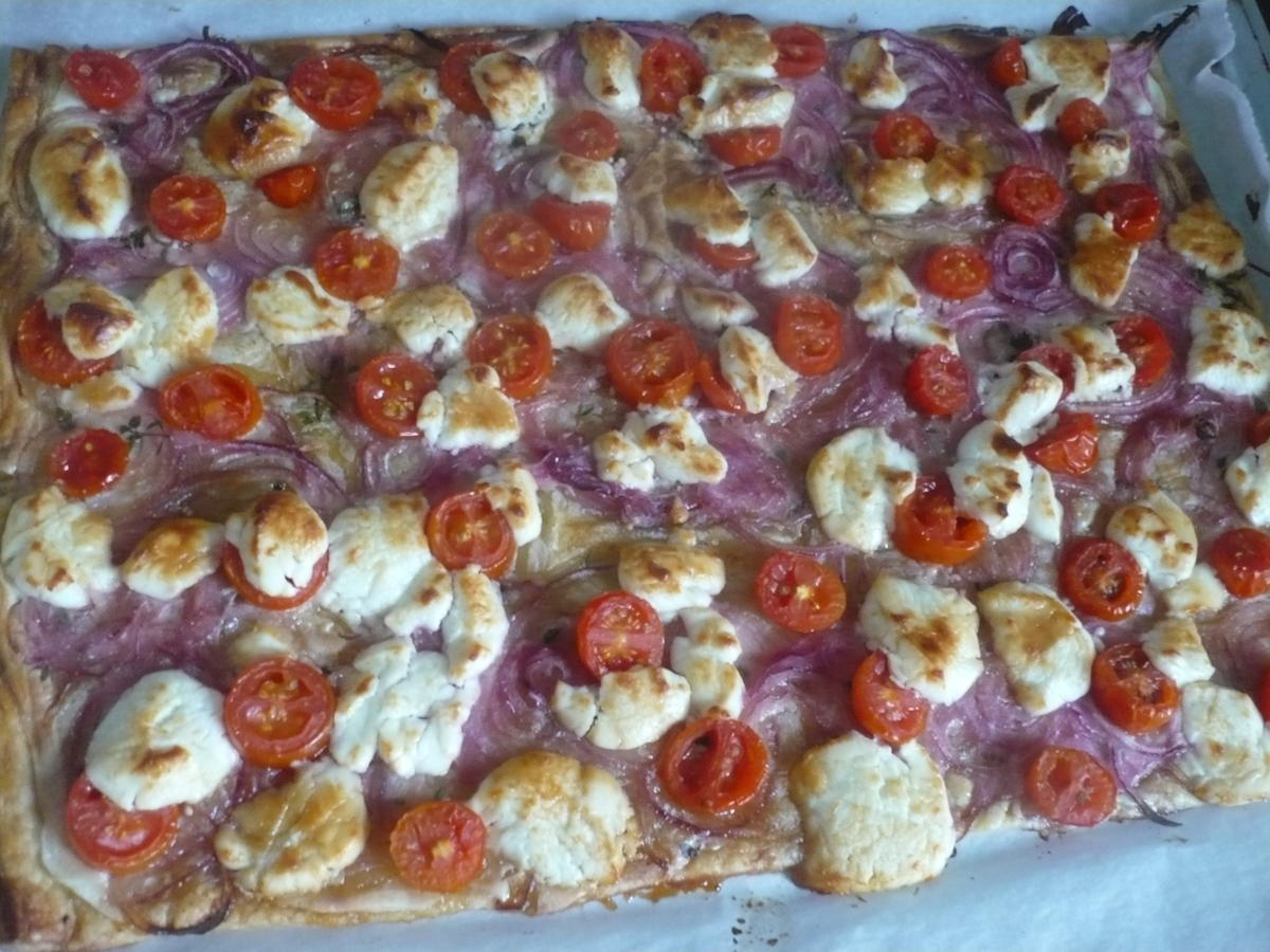 Blätterteigpizza mit Ziegenkäse - Rezept - Bild Nr. 7