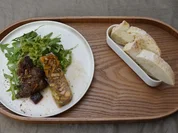 Eierschwammerlsülzchen auf Salatbett und glacierter Rehleber - Rezept - Bild Nr. 2