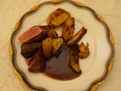 Rehfilet auf Hollersauce mit Maroniserviettenknödel und Lauch - Rezept - Bild Nr. 2