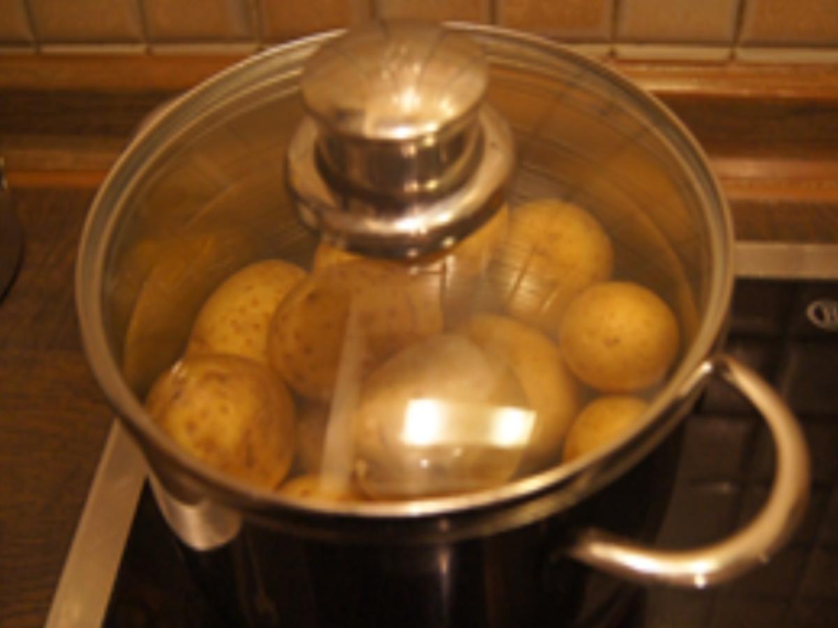 Krosse Bratkartoffeln mit Sülze vom Bauernhof - Rezept - Bild Nr. 4