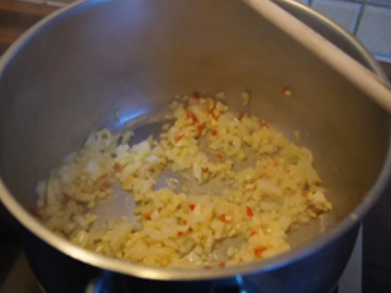 Pikant gewürzte Süßkartoffel-Kürbis-Suppe - Rezept - Bild Nr. 6