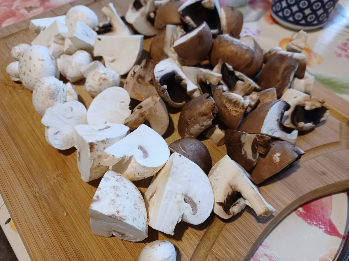 Champignonpfanne und Langos zur kochbar Challenge November 2021 - Rezept - Bild Nr. 14939