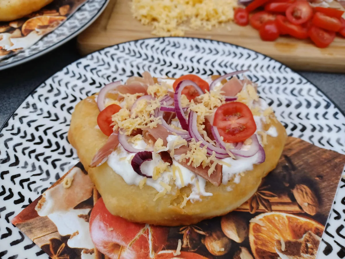 Champignonpfanne und Langos zur kochbar Challenge November 2021 - Rezept - Bild Nr. 14955