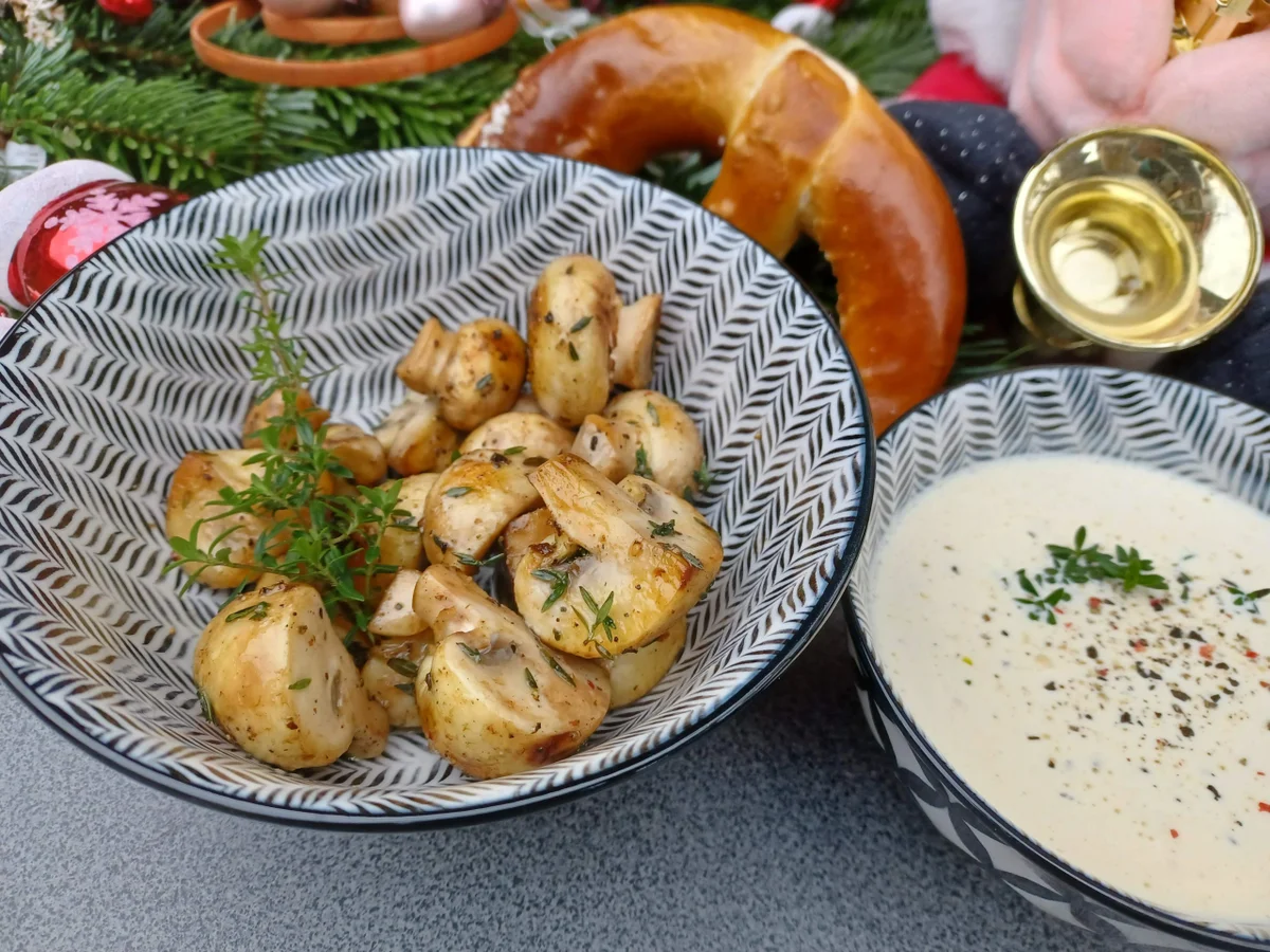 Champignonpfanne und Langos zur kochbar Challenge November 2021 - Rezept - Bild Nr. 14958