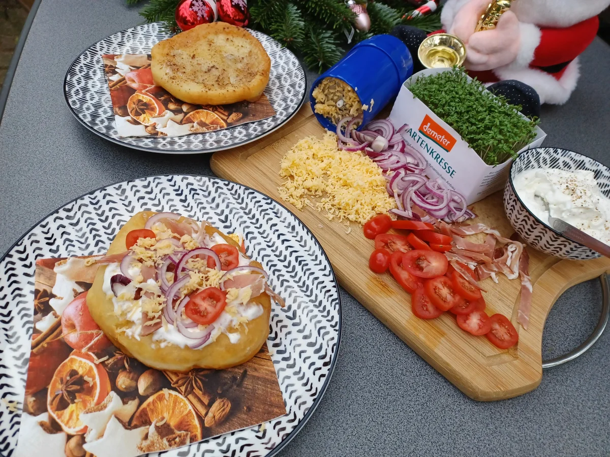 Champignonpfanne und Langos zur kochbar Challenge November 2021 - Rezept - Bild Nr. 14959