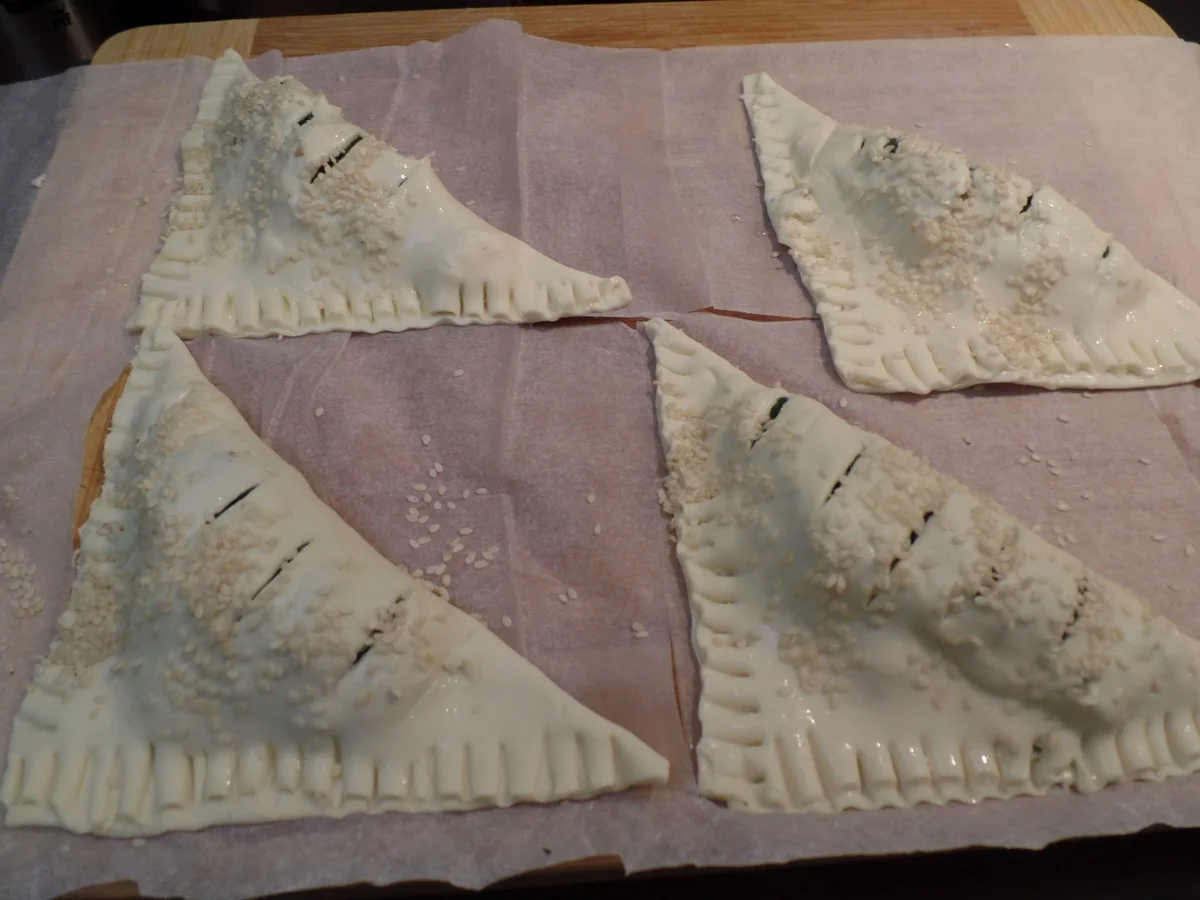 Rezept: Blätterteig-Spinat-Feta-Ecken Bild Nr. 14949 Blätterteig-Spinat-Feta-Ecken - Rezept - Bild Nr. 14949