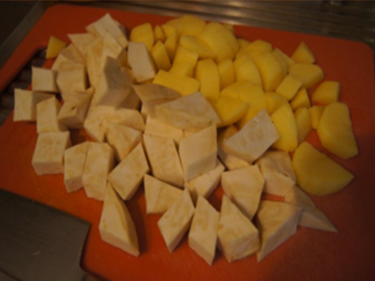 Knusper-Seelachsfilet mit Paprikagemüse und Sellerie-Kartoffel-Stampf - Rezept - Bild Nr. 14949