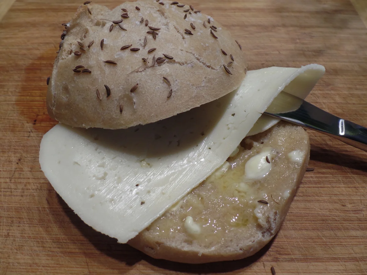 Rezept: Kümmelbrötchen Bild Nr. 14960 Kümmelbrötchen - Rezept - Bild Nr. 14960