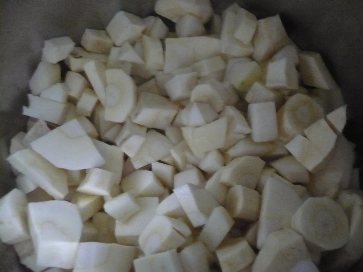 Pastinakensuppe mit Gorgonzola - Rezept - Bild Nr. 14954