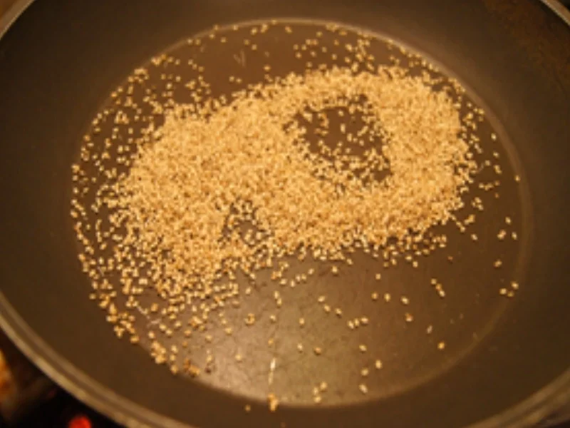 Lachsfilet auf gebratenen Chinakohl - Rezept - Bild Nr. 14974