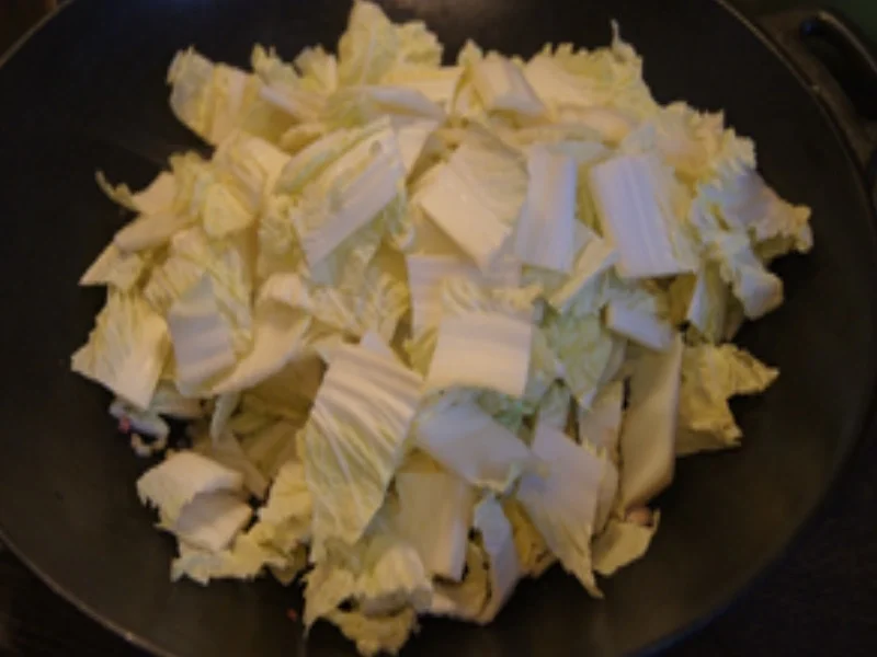 Lachsfilet auf gebratenen Chinakohl - Rezept - Bild Nr. 14979