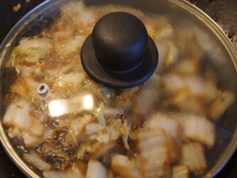 Lachsfilet auf gebratenen Chinakohl - Rezept - Bild Nr. 14980