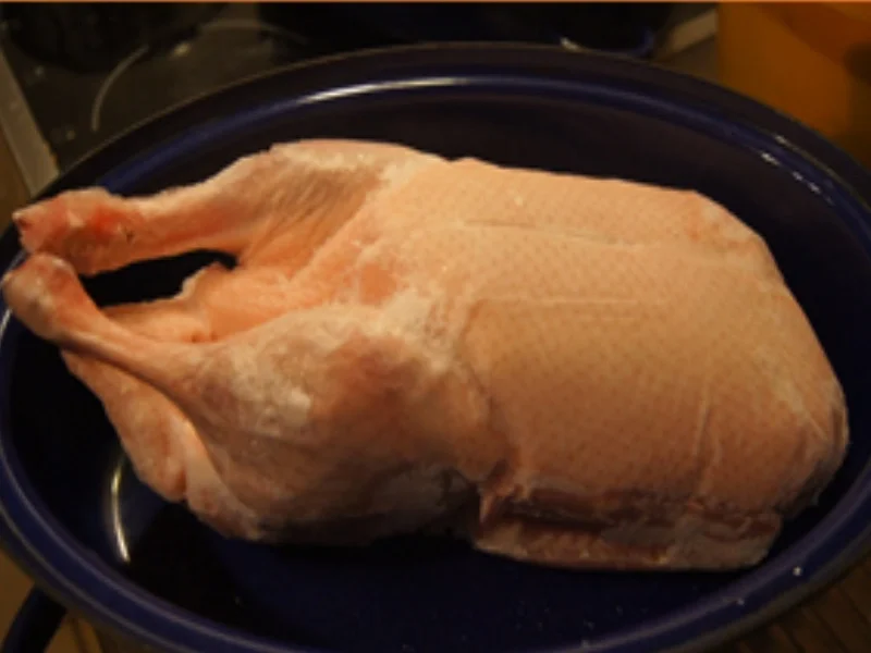 Rezept: 5,5-Stunden Ente mit Sauce, Blaukraut und tschechischen Kartoffelknödeln Bild Nr. 14960 5,5-Stunden Ente mit Sauce, Blaukraut und tschechischen Kartoffelknödeln - Rezept - Bild Nr. 14960