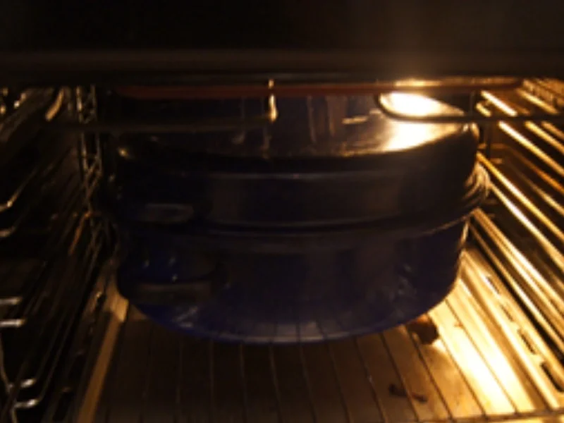 Rezept: 5,5-Stunden Ente mit Sauce, Blaukraut und tschechischen Kartoffelknödeln Bild Nr. 14963 5,5-Stunden Ente mit Sauce, Blaukraut und tschechischen Kartoffelknödeln - Rezept - Bild Nr. 14963