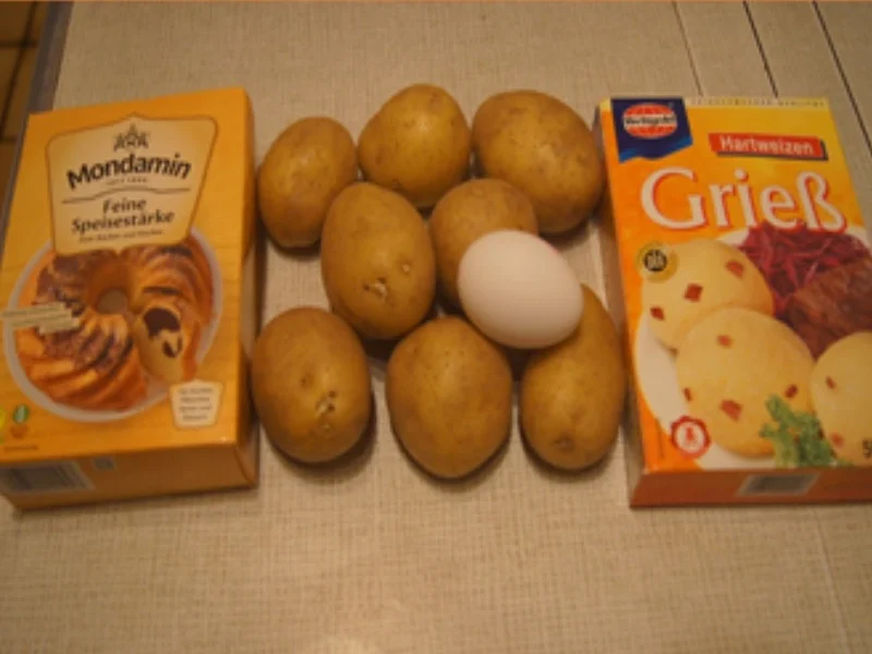 Rezept: 5,5-Stunden Ente mit Sauce, Blaukraut und tschechischen Kartoffelknödeln Bild Nr. 14970 5,5-Stunden Ente mit Sauce, Blaukraut und tschechischen Kartoffelknödeln - Rezept - Bild Nr. 14970