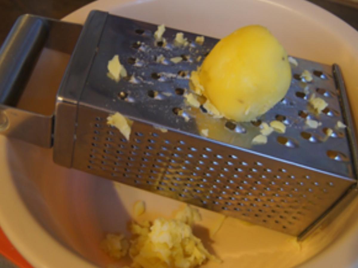 5,5-Stunden Ente mit Sauce, Blaukraut und tschechischen Kartoffelknödeln - Rezept - Bild Nr. 14972