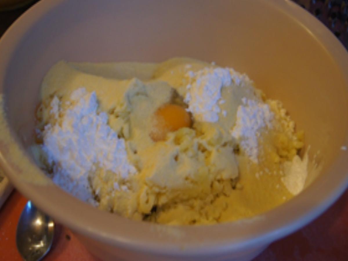5,5-Stunden Ente mit Sauce, Blaukraut und tschechischen Kartoffelknödeln - Rezept - Bild Nr. 14973