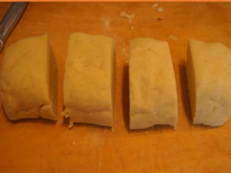 Rezept: 5,5-Stunden Ente mit Sauce, Blaukraut und tschechischen Kartoffelknödeln Bild Nr. 14975 5,5-Stunden Ente mit Sauce, Blaukraut und tschechischen Kartoffelknödeln - Rezept - Bild Nr. 14975