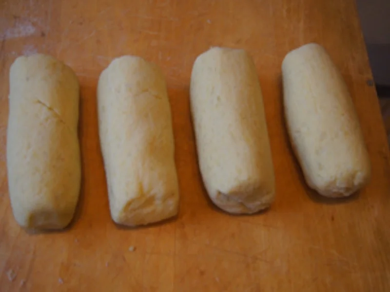 Rezept: 5,5-Stunden Ente mit Sauce, Blaukraut und tschechischen Kartoffelknödeln Bild Nr. 14975 5,5-Stunden Ente mit Sauce, Blaukraut und tschechischen Kartoffelknödeln - Rezept - Bild Nr. 14975