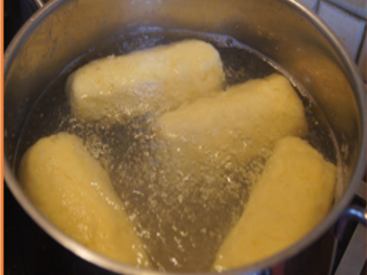 5,5-Stunden Ente mit Sauce, Blaukraut und tschechischen Kartoffelknödeln - Rezept - Bild Nr. 14976