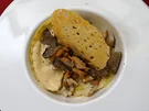 Ravioli mit Pinienkernen an Pfifferlingen und Trüffelschaum - Rezept - Bild Nr. 3