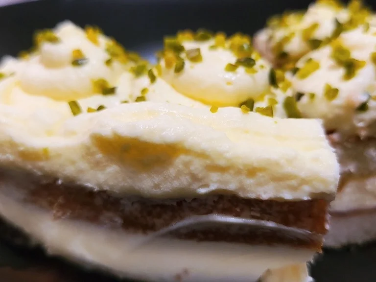 Karamelisierter Biskuit mit Marzipan Sahne Creme als Törtchen zur kochbar Challenge 2021 - Rezept - Bild Nr. 15228