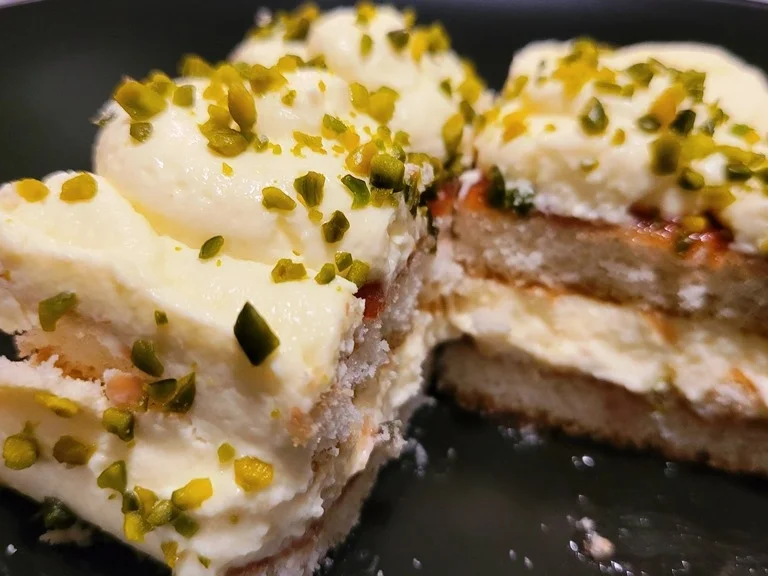 Karamelisierter Biskuit mit Marzipan Sahne Creme als Törtchen zur kochbar Challenge 2021 - Rezept - Bild Nr. 15229