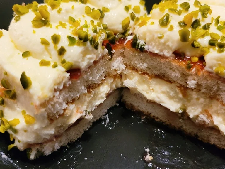 Karamelisierter Biskuit mit Marzipan Sahne Creme als Törtchen zur kochbar Challenge 2021 - Rezept - Bild Nr. 15231