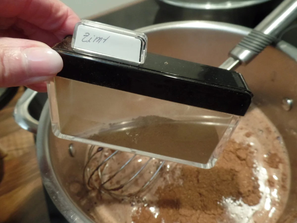 Rezept: Nuss-Nougat-Lebkuchen-Likör Bild Nr. 14970 Nuss-Nougat-Lebkuchen-Likör - Rezept - Bild Nr. 14970